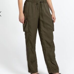 Johnny was leeshie workwear Olive Green Pants size M